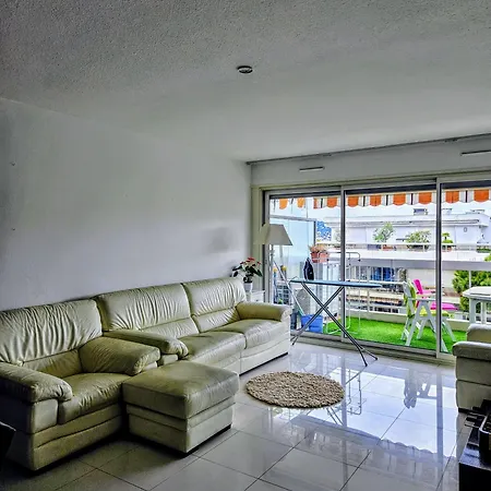 דירה 2 Pieces, Juan Les Pins, 400 M, Parking אנטיב