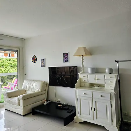 2 Pieces, Juan Les Pins, 400 M, Parking Apartamento *